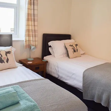Holiday home Abbotts Close